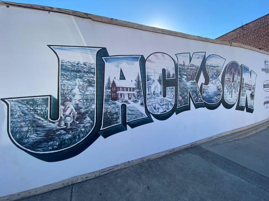 Spacious Downtown Jackson Retreat- Historic Hangout Luaran gambar
