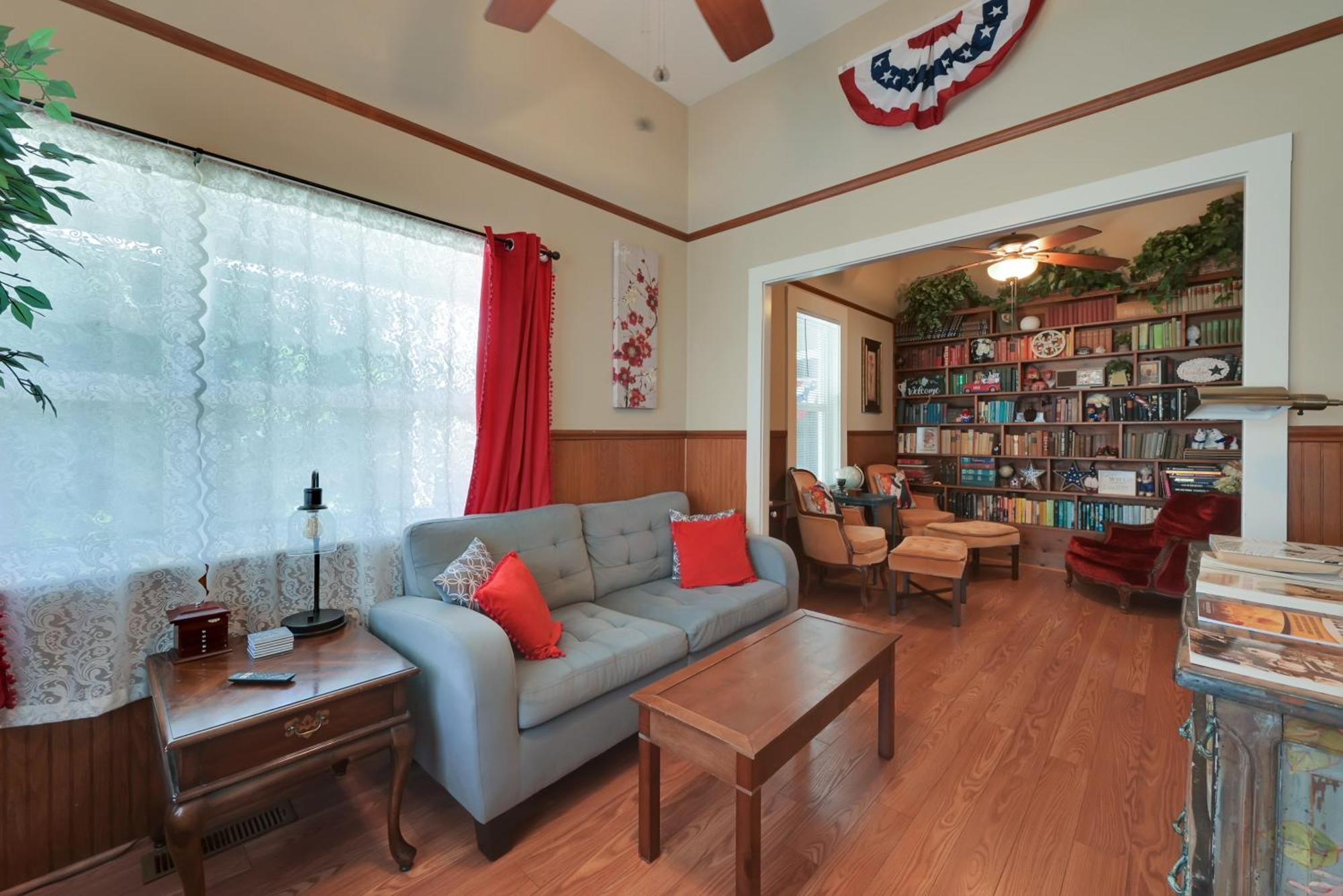 Spacious Downtown Jackson Retreat- Historic Hangout Luaran gambar